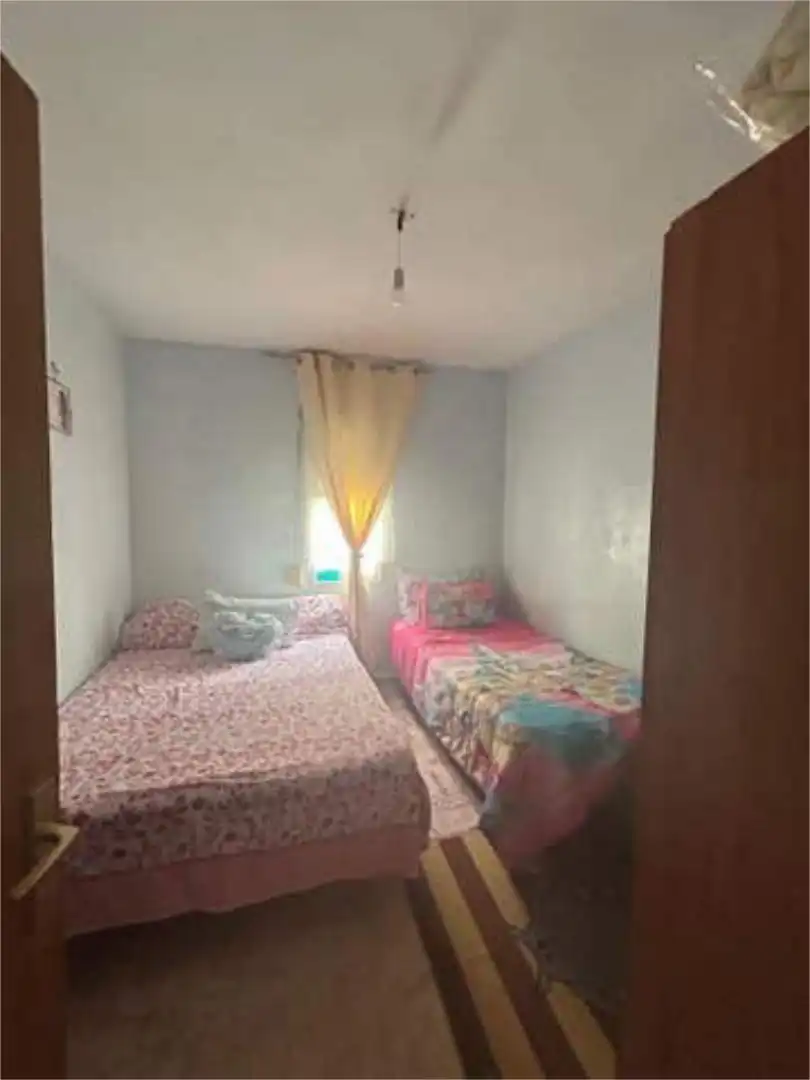 Apartament en venda a Pescadores - Saladillo Dormitori de Apartament en venda en Algeciras amb Terrassa i Moblat