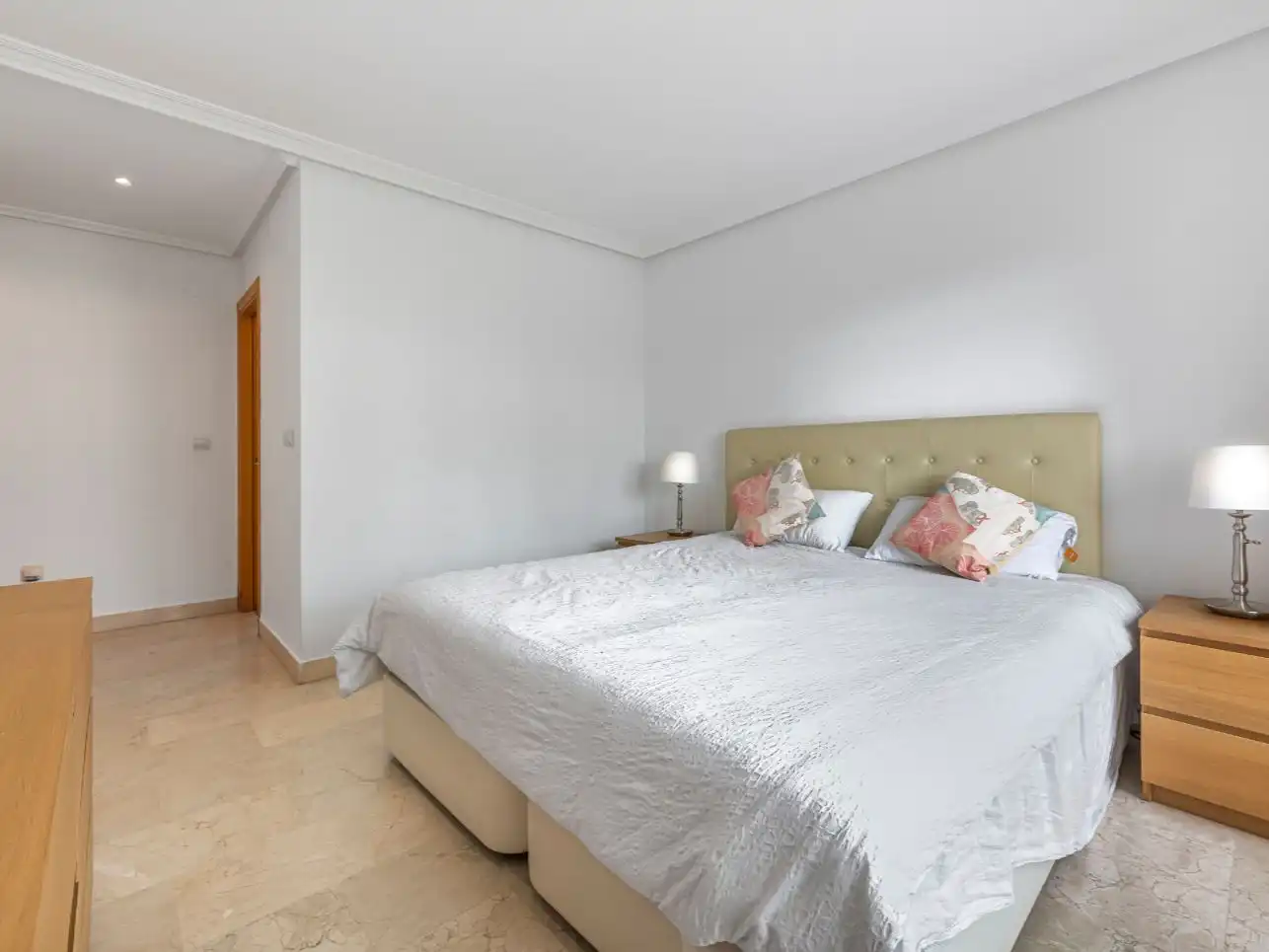 Schlafzimmer von Wohnung zum Verkauf in Estepona mit Klimaanlage, Terrasse und Schwimmbad