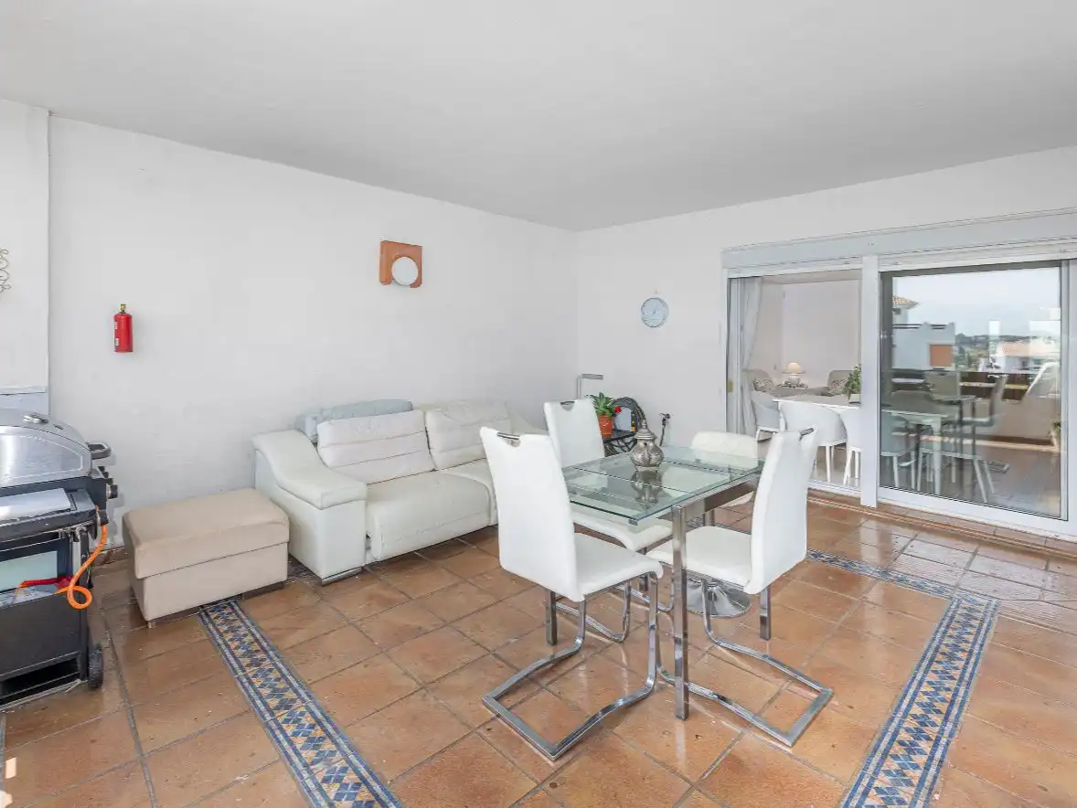 Esszimmer von Wohnung zum Verkauf in Estepona mit Klimaanlage, Terrasse und Schwimmbad