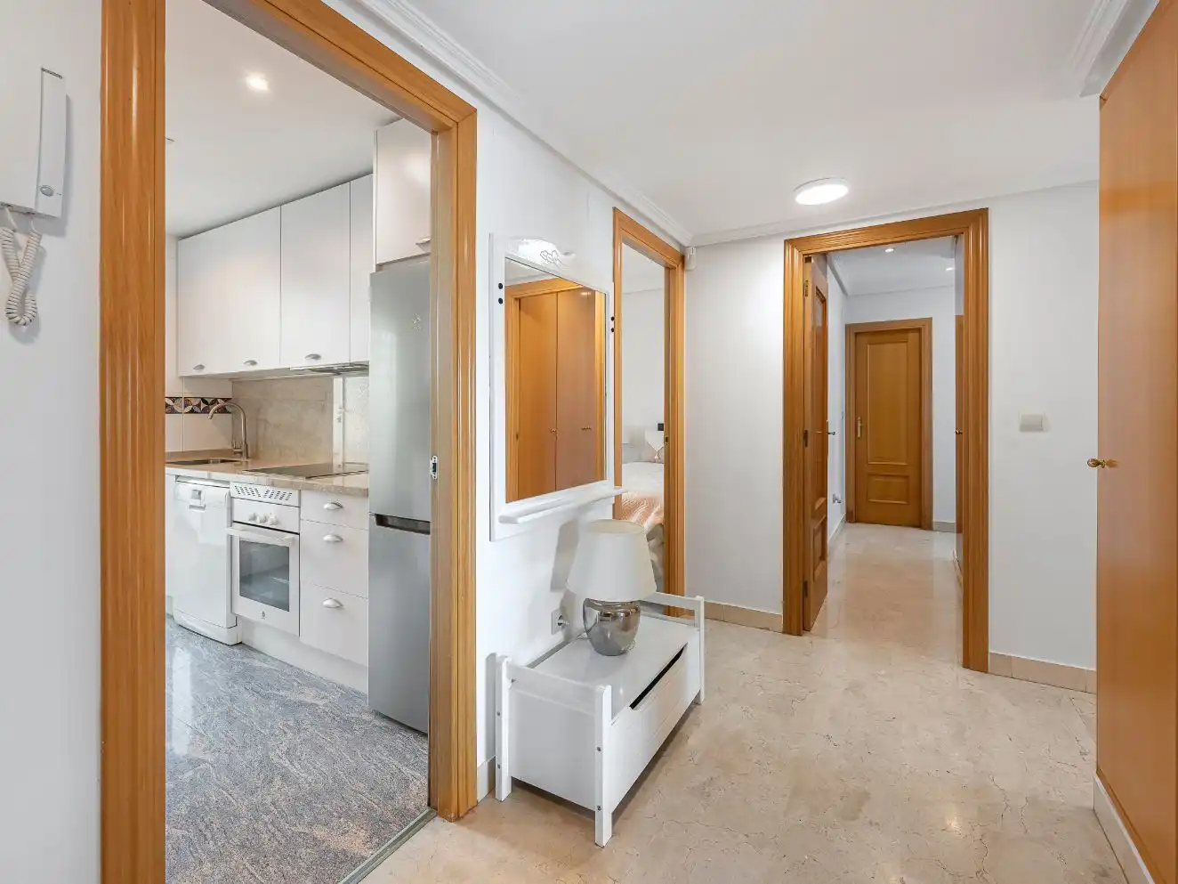 Wohnung zum Verkauf in Estepona mit Klimaanlage, Terrasse und Schwimmbad