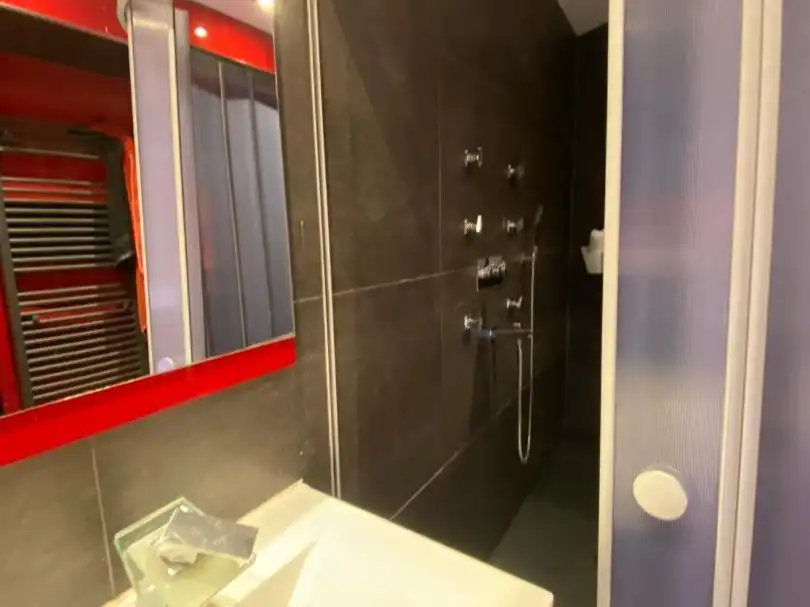 Baño de Piso en venta en Barakaldo  con Aire acondicionado y Balcón