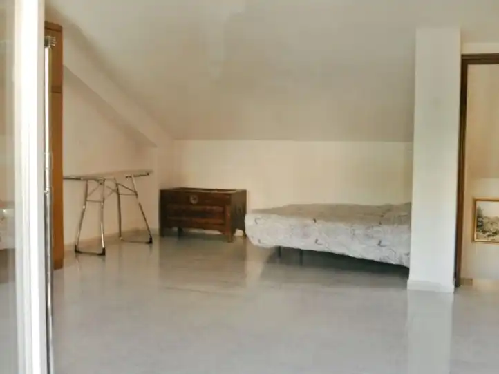 Schlafzimmer von Einfamilien-Reihenhaus zum Verkauf in Girona Capital mit Terrasse und Balkon