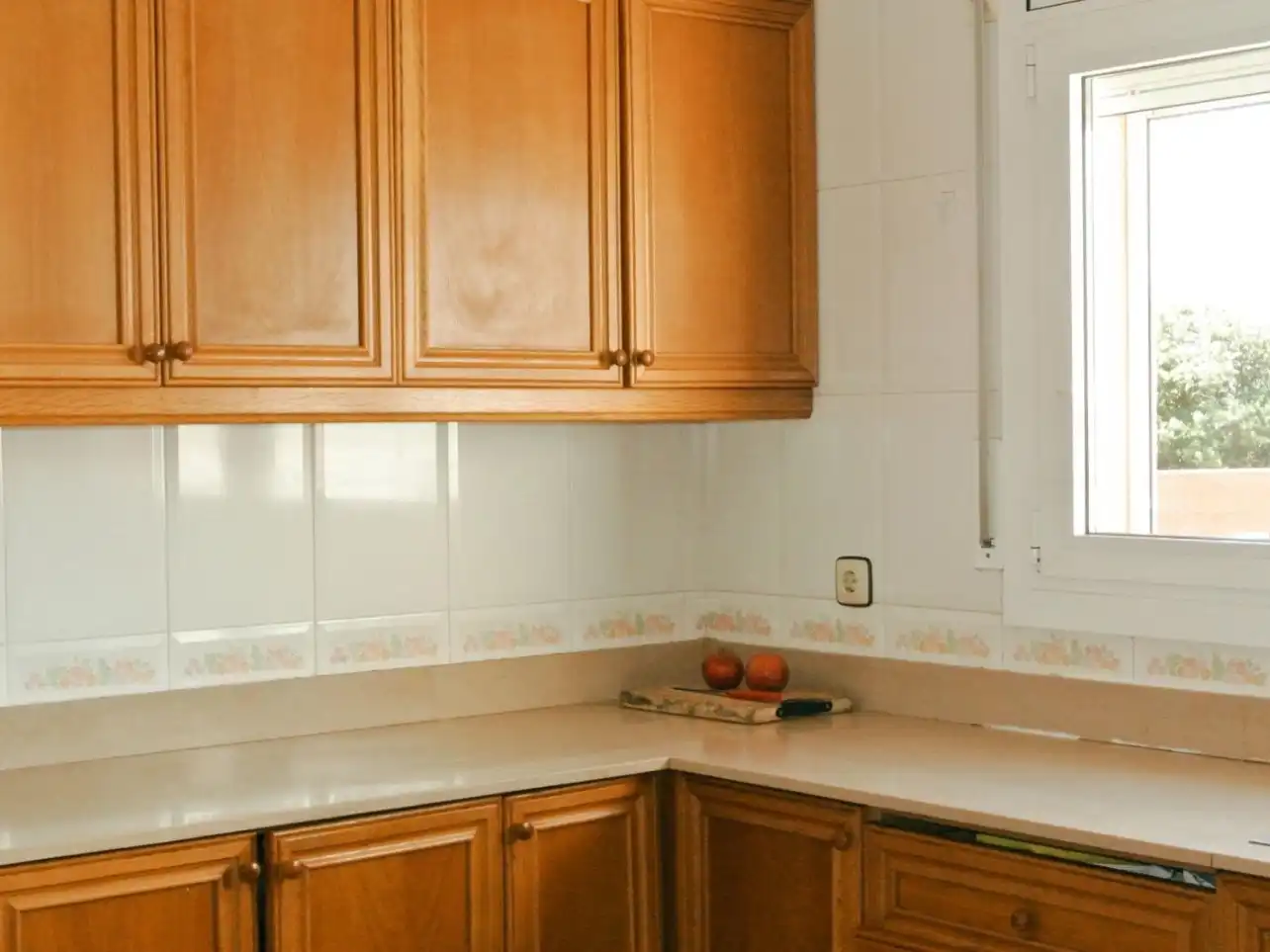 Küche von Einfamilien-Reihenhaus zum Verkauf in Girona Capital mit Terrasse und Balkon