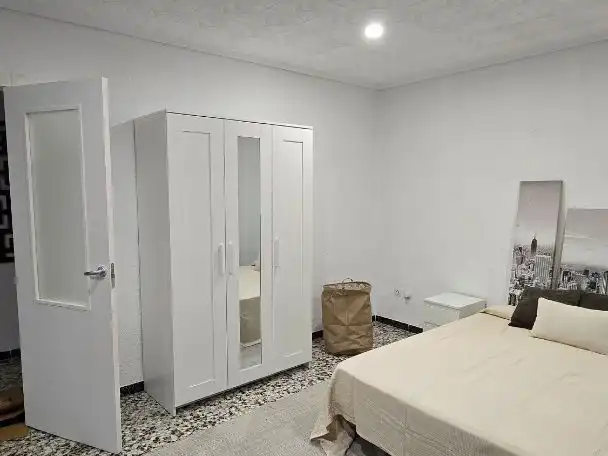 Habitación de Piso para compartir en Elche / Elx con Amueblado y Balcón