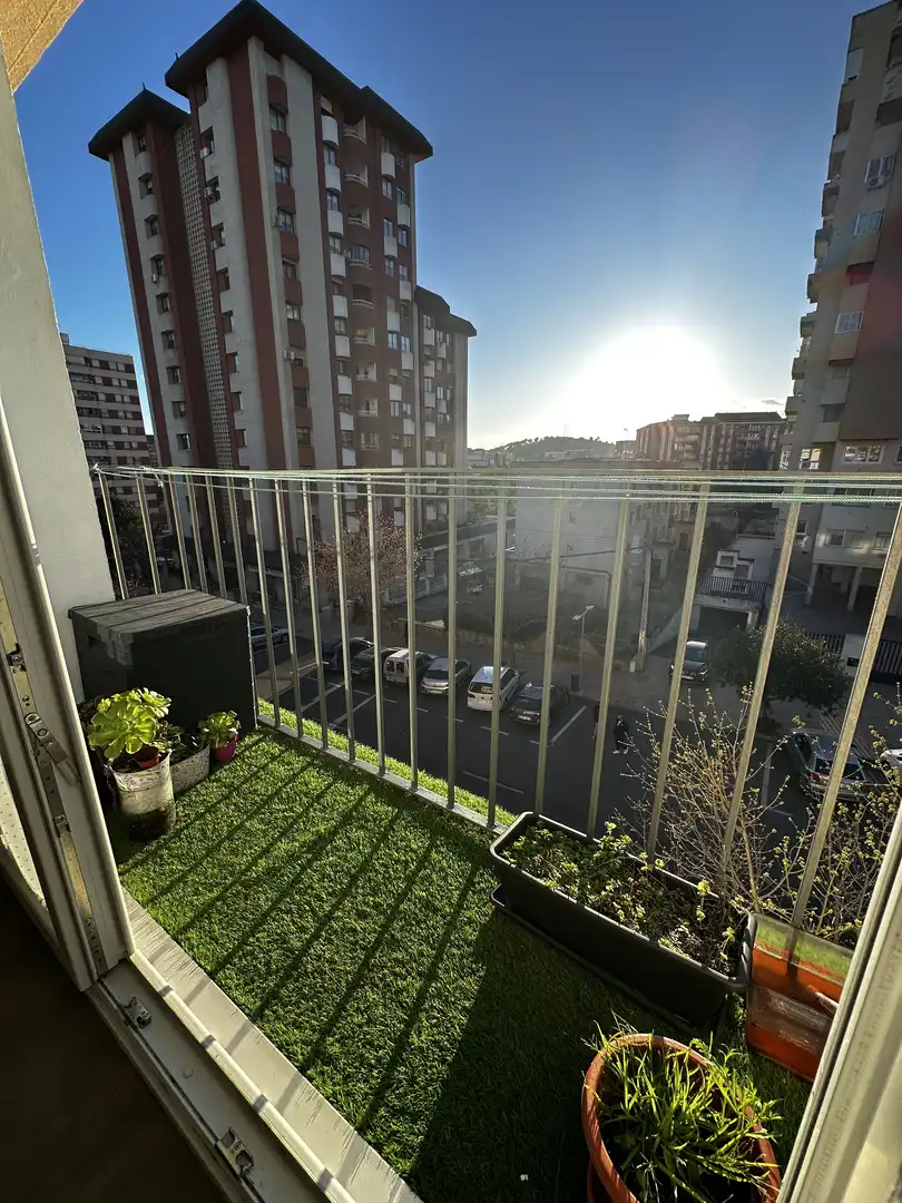 Piso de alquiler en Avenida de la Bondad, 3, Centro Terraza de Piso de alquiler en Cáceres con Aire acondicionado, Calefacción y Amueblado