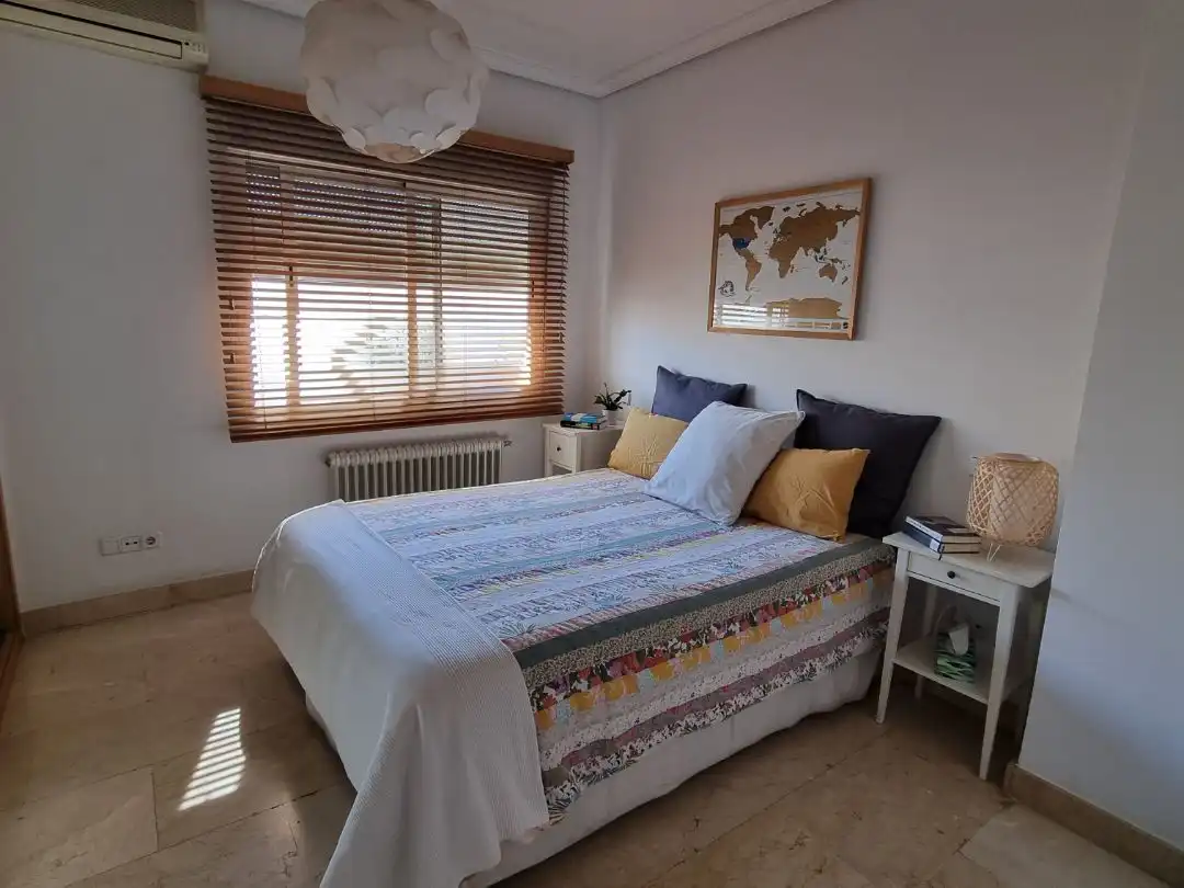 Piso de alquiler en Calle del Aligustre, 24, Valdeacederas Habitación de Piso de alquiler en Madrid con Aire acondicionado, Calefacción y Terraza