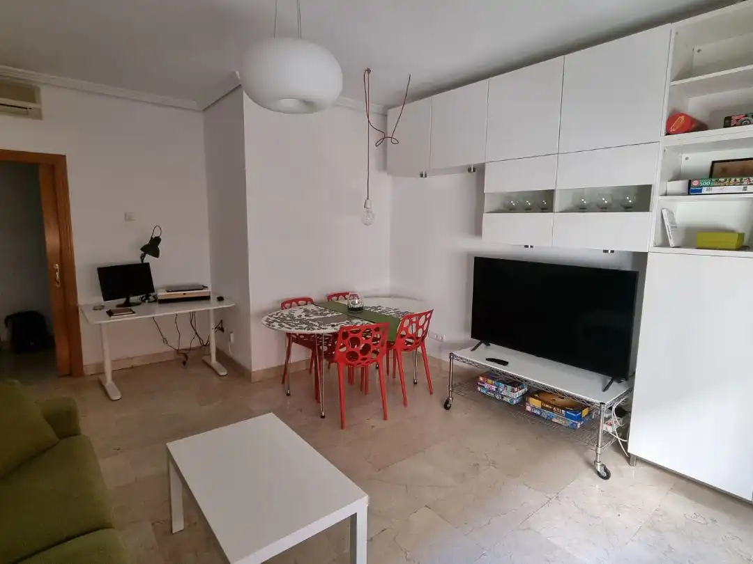 Piso de alquiler en Calle del Aligustre, 24, Valdeacederas Sala de estar de Piso de alquiler en Madrid con Aire acondicionado, Calefacción y Terraza