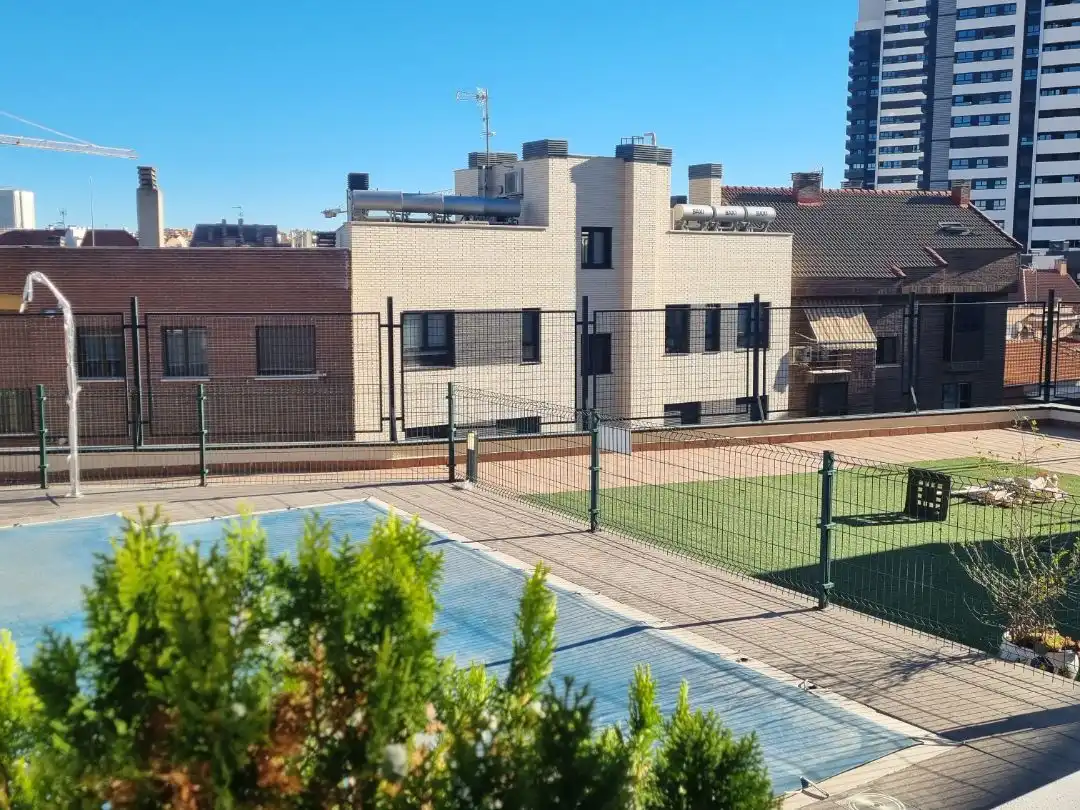 Piso de alquiler en Calle del Aligustre, 24, Valdeacederas Terraza de Piso de alquiler en Madrid con Aire acondicionado, Calefacción y Terraza