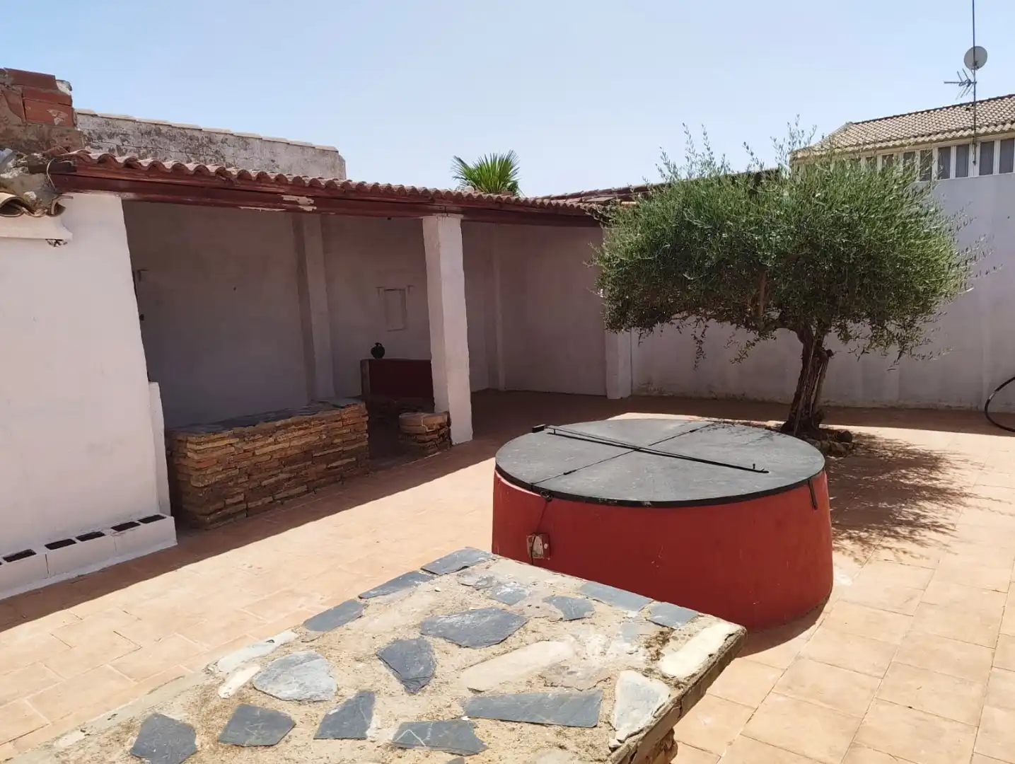Casa adosada en venda a Plaza de España, 3, La Carlota Terrassa de Casa adosada en venda en La Carlota