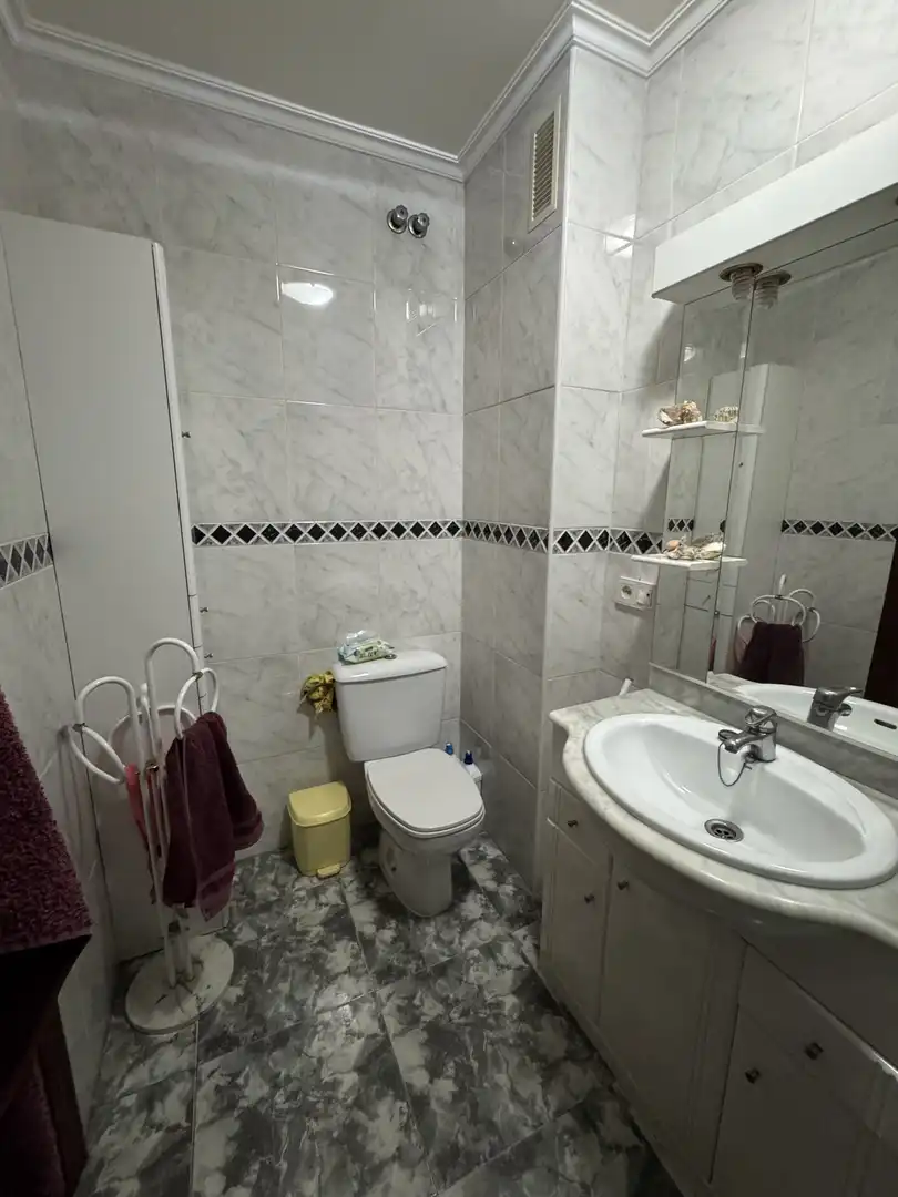 Flat for sale in Avenida Vilaboa, 76, Portádego - Vilaboa Norte Bathroom of Flat for sale in Culleredo with Parquet flooring, Storage room and Furnished