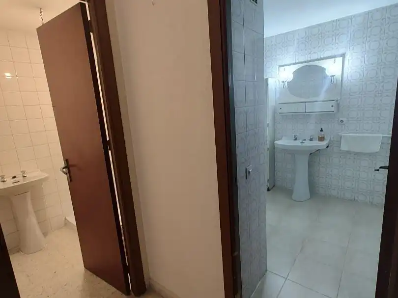 Piso en venta en Avenida de los Almogávares, 1, Ollerías - San Cayetano Baño de Piso en venta en Córdoba con Jardín privado, Terraza y Balcón