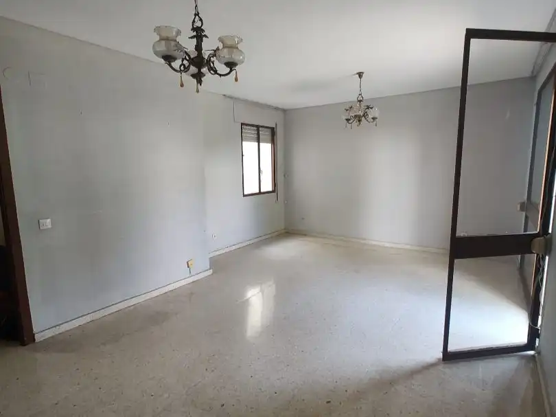 Piso en venta en Avenida de los Almogávares, 1, Ollerías - San Cayetano Comedor de Piso en venta en Córdoba con Jardín privado, Terraza y Balcón