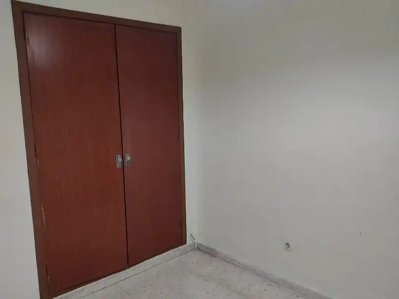 Piso en venta en Avenida de los Almogávares, 1, Ollerías - San Cayetano Habitación de Piso en venta en Córdoba con Jardín privado, Terraza y Balcón