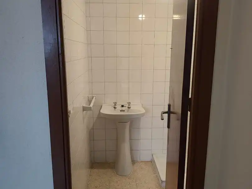 Piso en venta en Avenida de los Almogávares, 1, Ollerías - San Cayetano Baño de Piso en venta en Córdoba con Jardín privado, Terraza y Balcón