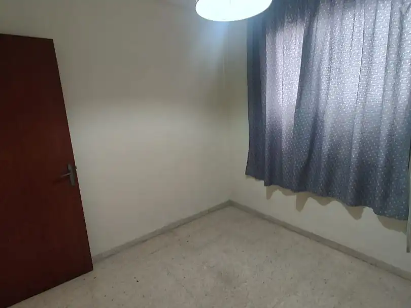 Piso en venta en Avenida de los Almogávares, 1, Ollerías - San Cayetano Habitación de Piso en venta en Córdoba con Jardín privado, Terraza y Balcón