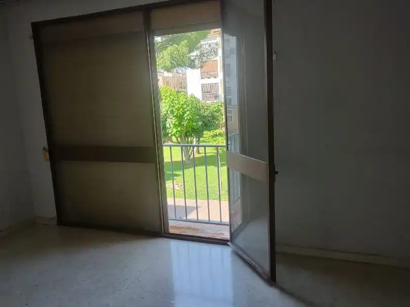 Piso en venta en Avenida de los Almogávares, 1, Ollerías - San Cayetano Terraza de Piso en venta en Córdoba con Jardín privado, Terraza y Balcón