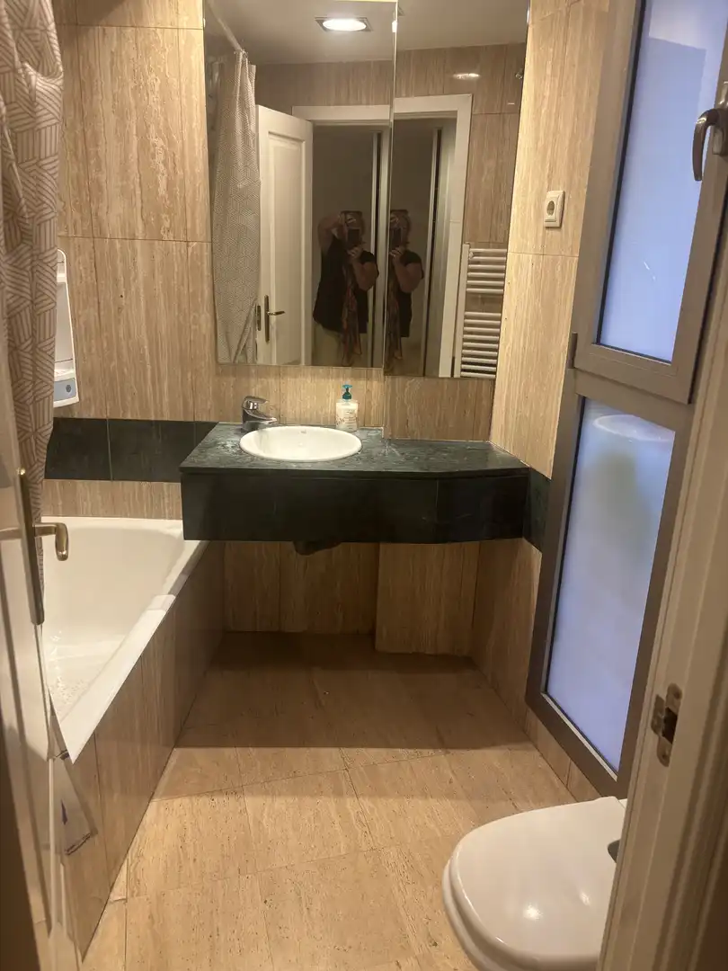 Piso de alquiler en Calle de Embajadores, 169, Delicias Baño de Piso de alquiler en Madrid con Aire acondicionado, Calefacción y Parquet