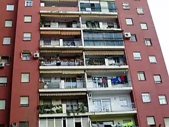 Habitació a Urbanización Sector Triángulo, 9, Centro Vista exterior de Pis per a compartir en Montequinto amb Aire condicionat, Moblat i Aparcament comunitari