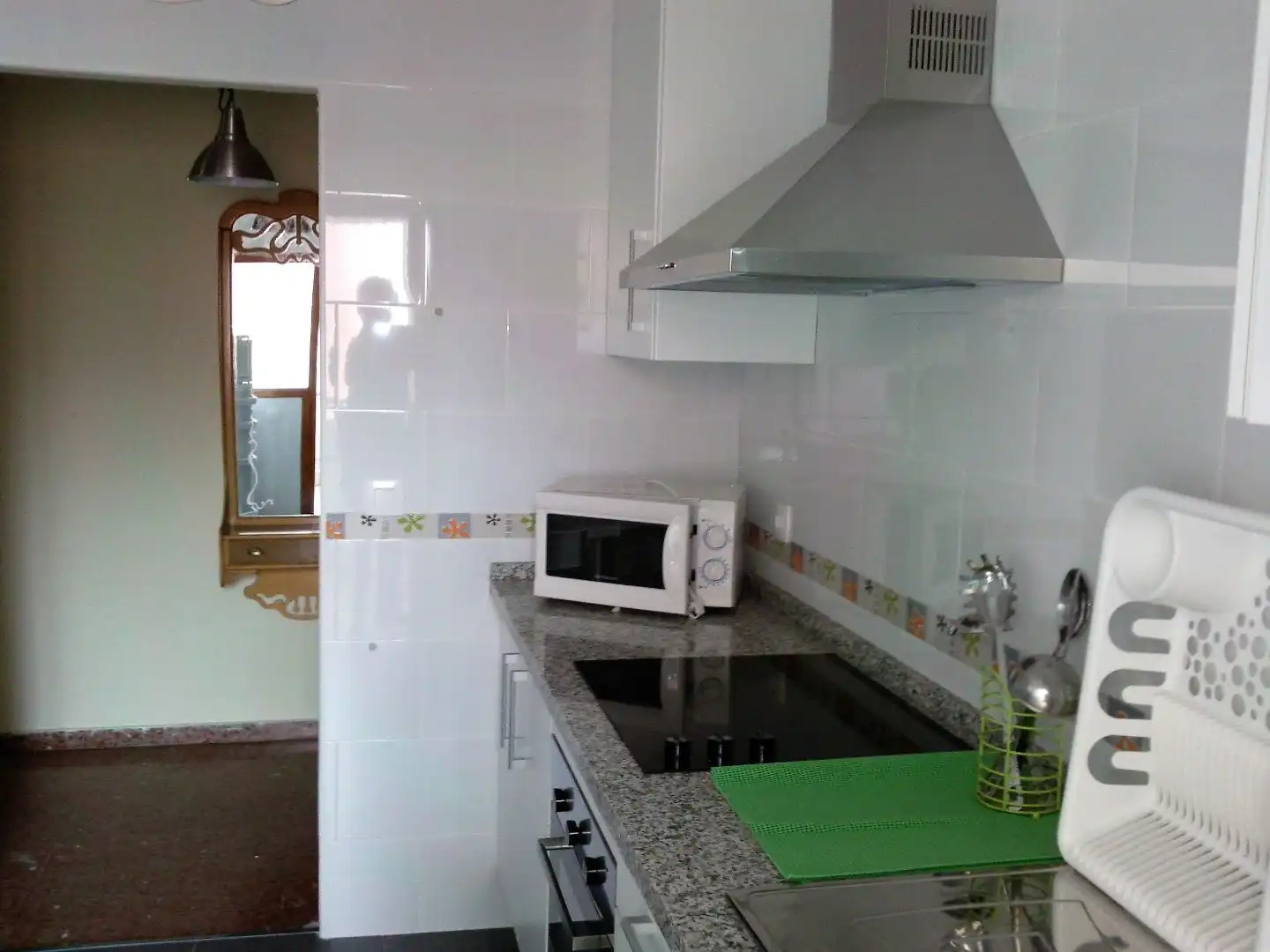 Habitació a Urbanización Sector Triángulo, 9, Centro Cuina de Pis per a compartir en Montequinto amb Aire condicionat, Moblat i Aparcament comunitari