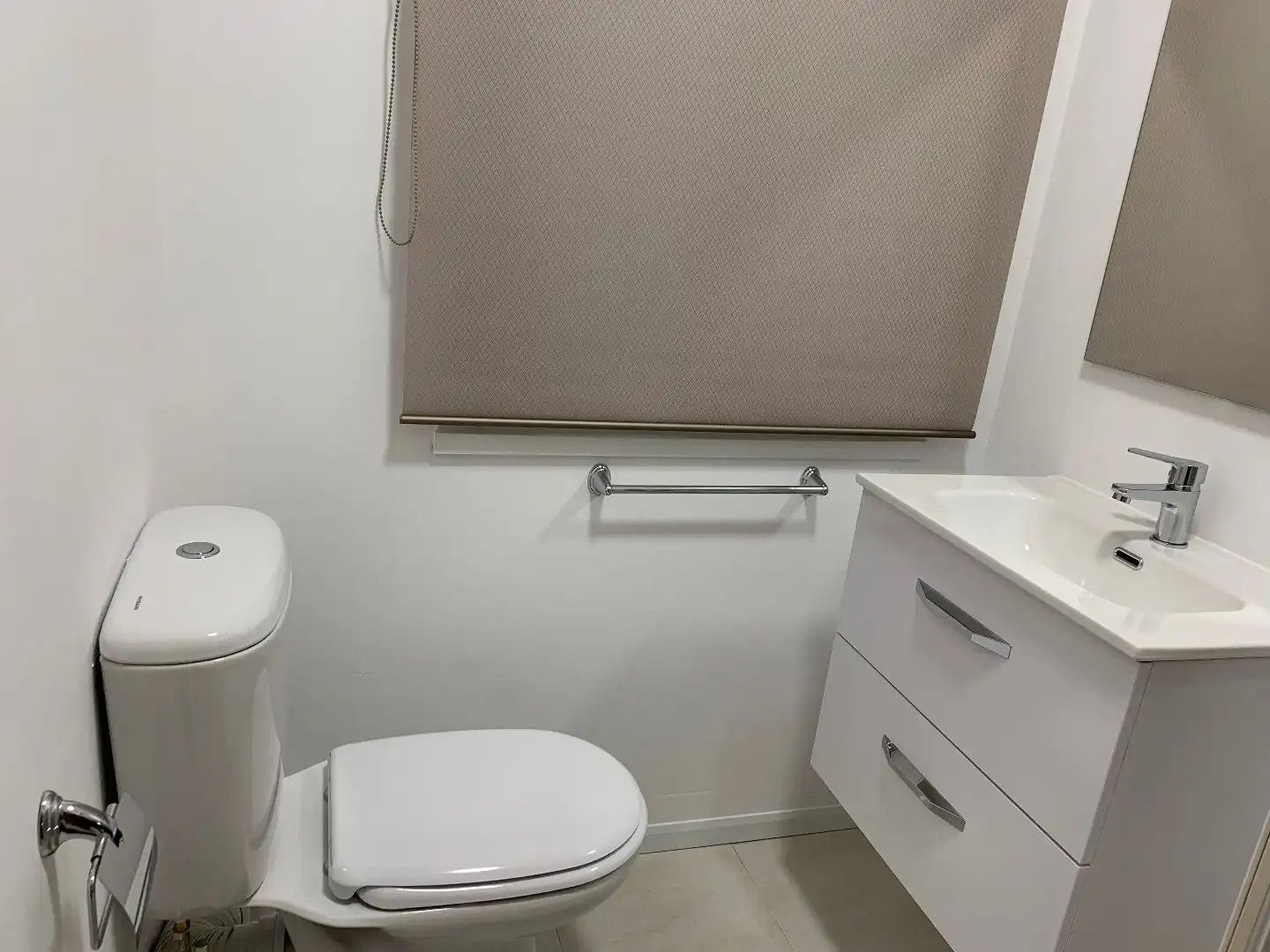 Bany de Pis de lloguer en Santiago de Compostela  amb Calefacció, Parquet i Moblat
