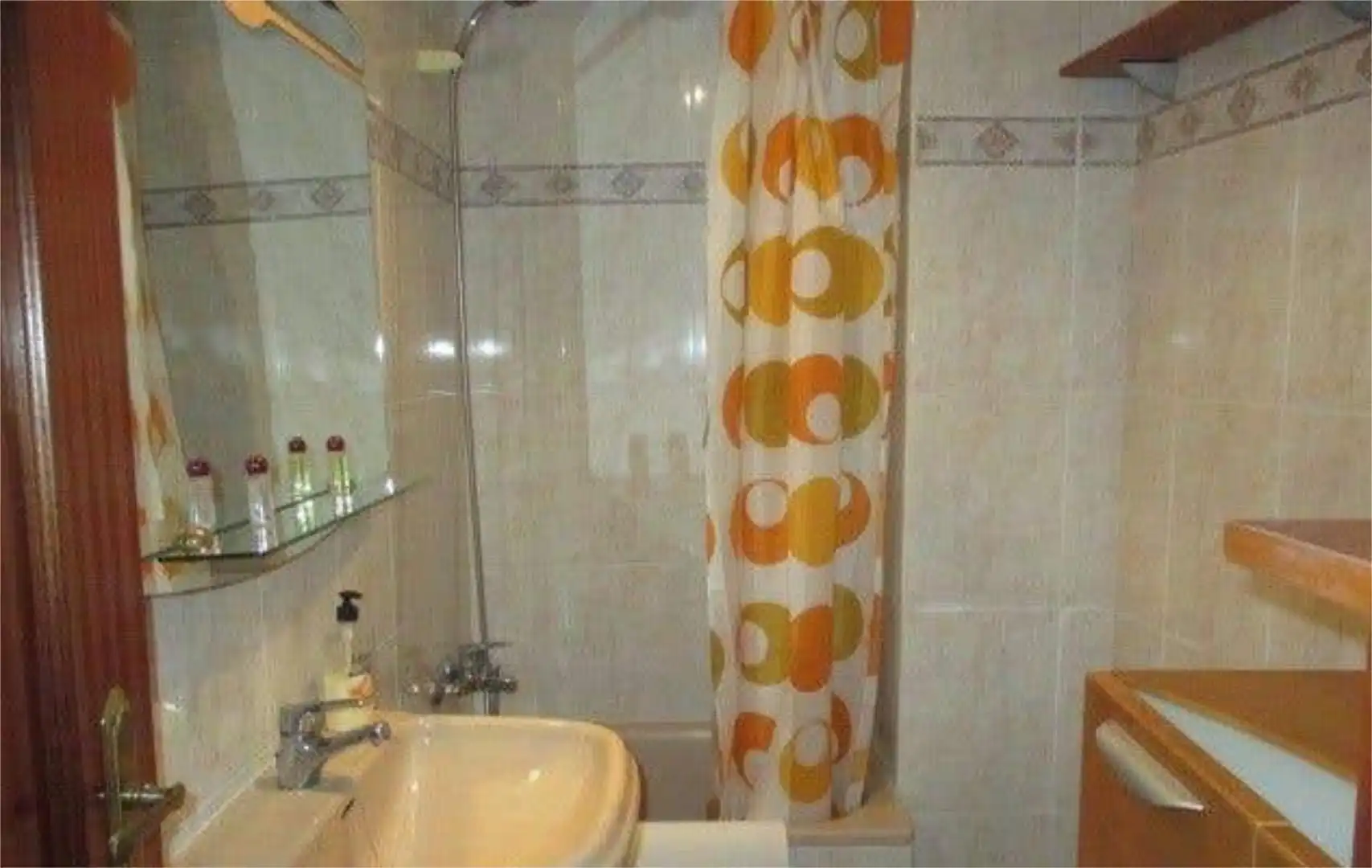 Bathroom of Study for rent in Valencia  with Furnished