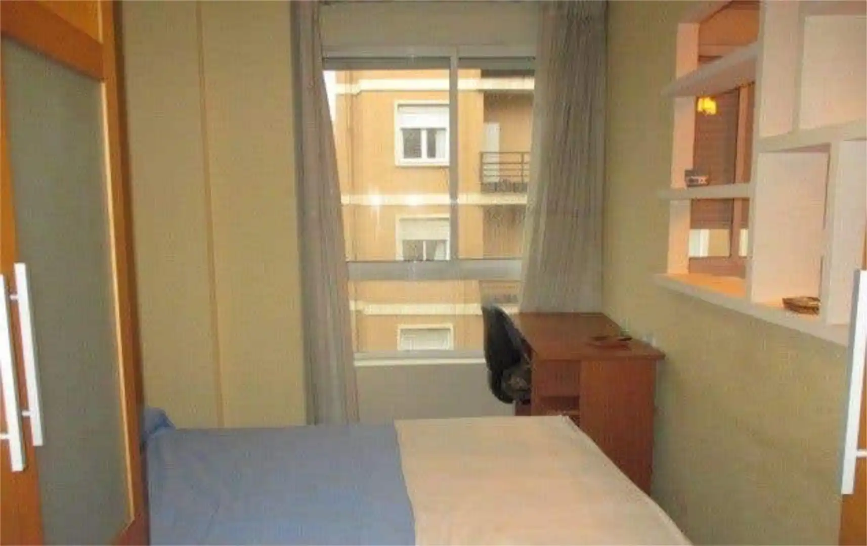 Bedroom of Study for rent in Valencia  with Furnished
