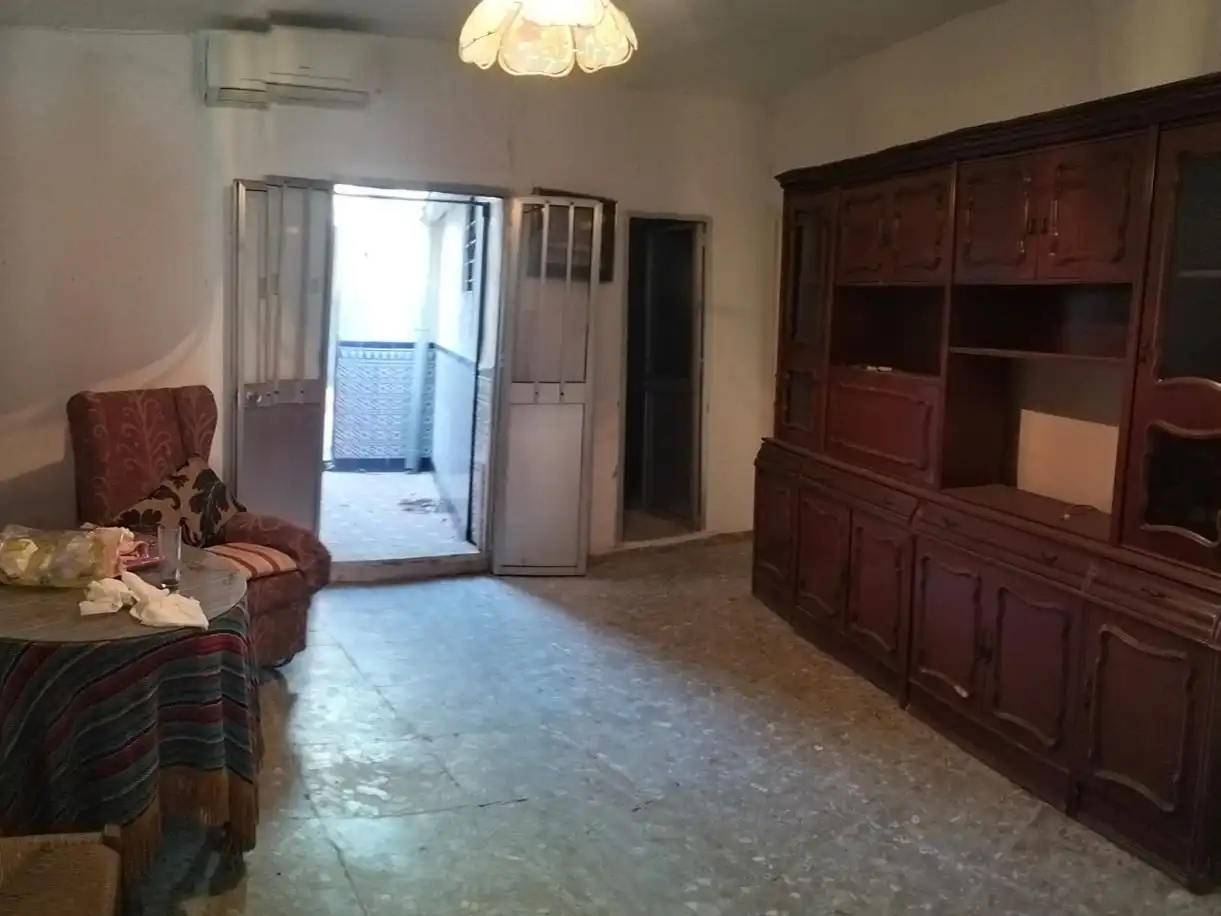 Casa adosada en venda a Calle Postas, 84, Los Palacios y Villafranca Casa adosada en venda en Los Palacios y Villafranca amb Jardí privat, Terrassa i Moblat