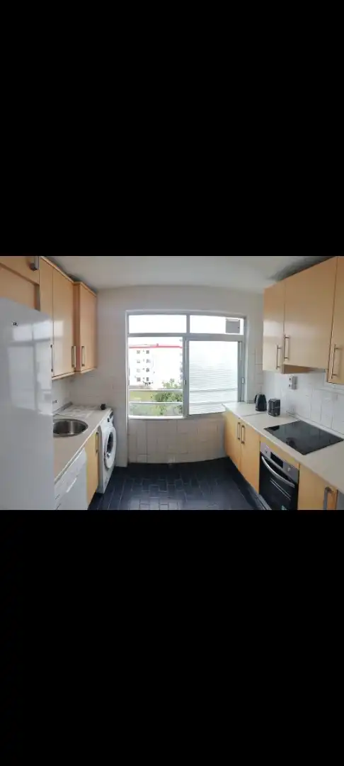 Kitchen of Flat for share in Sevilla  with Air Conditioner, Heating and Private garden