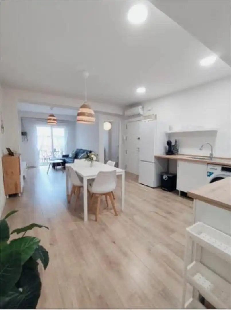 Wohnung zur Miete in Plaza de Toros - Avenida Chapí - Trinquete Esszimmer von Wohnung zur Miete in Elda