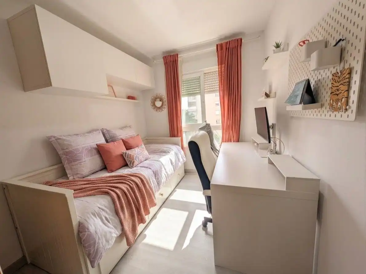Bedroom of Flat for sale in Málaga Capital  with Air Conditioner, Terrace and Swimming Pool