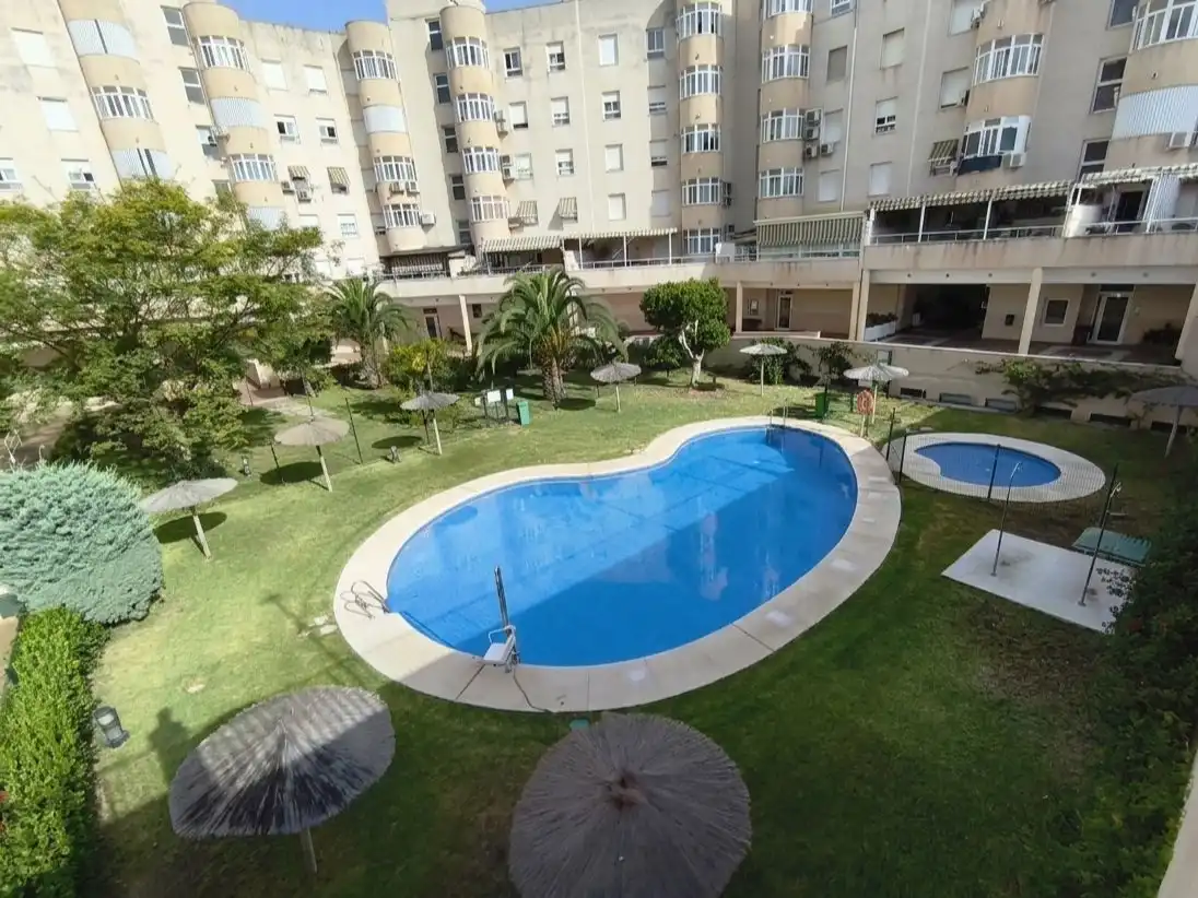 Swimming pool of Flat for sale in Málaga Capital  with Air Conditioner, Terrace and Swimming Pool