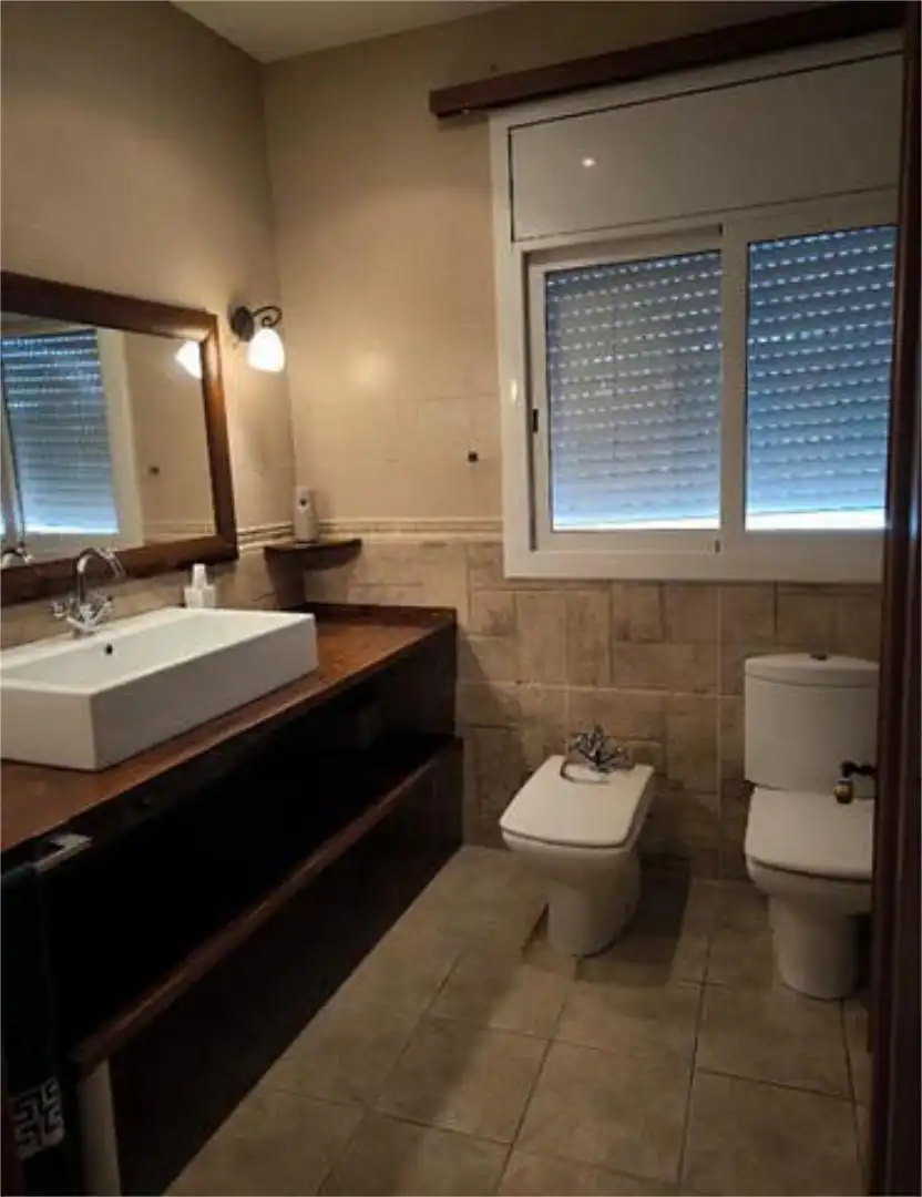 Badezimmer von Wohnung zur untervermieten in Canovelles