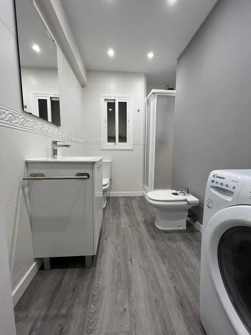 Pis de lloguer a Rúa Inferniño, 7, Porta Nova Bany de Pis de lloguer en Ferrol amb Calefacció, Parquet i Moblat