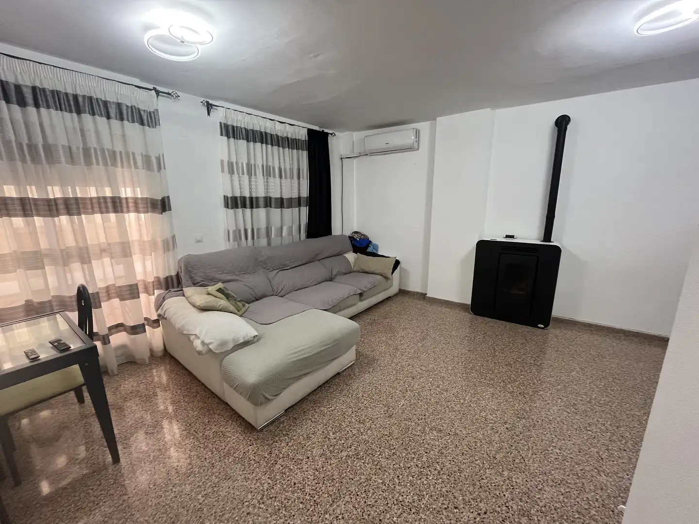 Wohnung zum Verkauf in Calle Marina Española, 17, Centro Wohnzimmer von Wohnung zum Verkauf in Elda mit Klimaanlage und Terrasse
