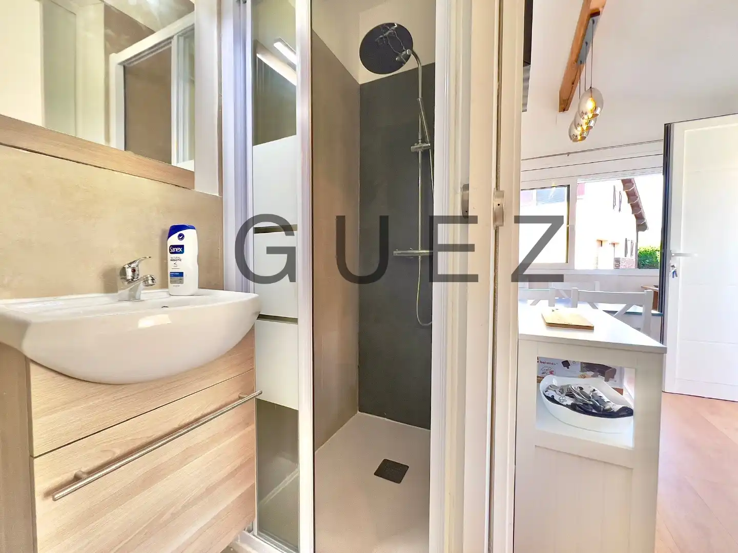 Bathroom of Flat for rent in Puigcerdà  with Heating, Private garden and Furnished