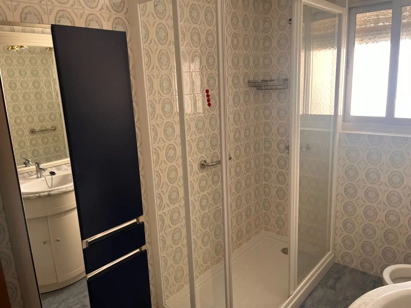Baño de Piso de alquiler en  Albacete Capital con Aire acondicionado y Balcón