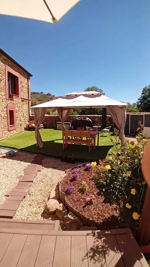 Houses for sale in Calle el Barrero, 1, Villamanín Terrace of Houses for sale in Villamanín with Heating, Private garden and Terrace
