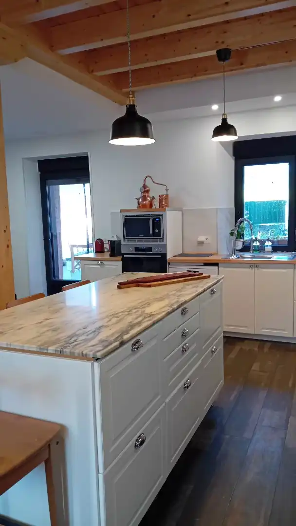 Houses for sale in Calle el Barrero, 1, Villamanín Kitchen of Houses for sale in Villamanín with Heating, Private garden and Terrace