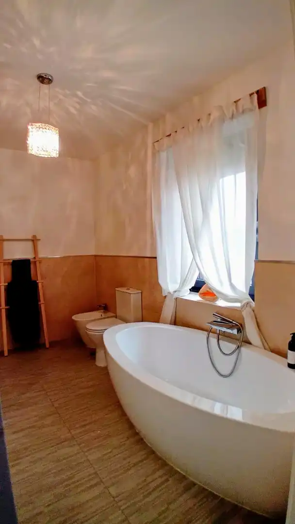 Houses for sale in Calle el Barrero, 1, Villamanín Bathroom of Houses for sale in Villamanín with Heating, Private garden and Terrace