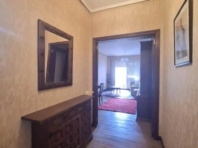 Piso en venta en Celestino María del Arenal Plaza, 10, Ibarrekolanda Piso en venta en Bilbao con Calefacción y Parking comunitario