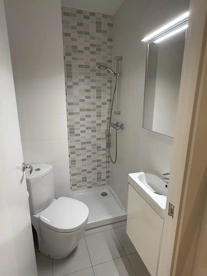 Flat for rent in Carrer Sant Joan Baptista de La Salle, 16, Centre Bathroom of Flat for rent in Tortosa with Air Conditioner, Heating and Parquet flooring