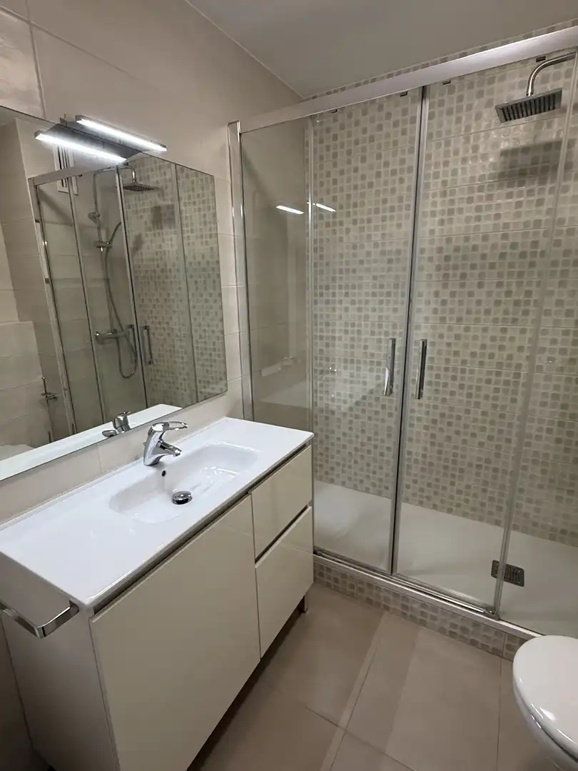 Flat for rent in Carrer Sant Joan Baptista de La Salle, 16, Centre Bathroom of Flat for rent in Tortosa with Air Conditioner, Heating and Parquet flooring