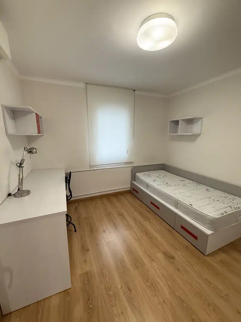 Flat for rent in Carrer Sant Joan Baptista de La Salle, 16, Centre Bedroom of Flat for rent in Tortosa with Air Conditioner, Heating and Parquet flooring