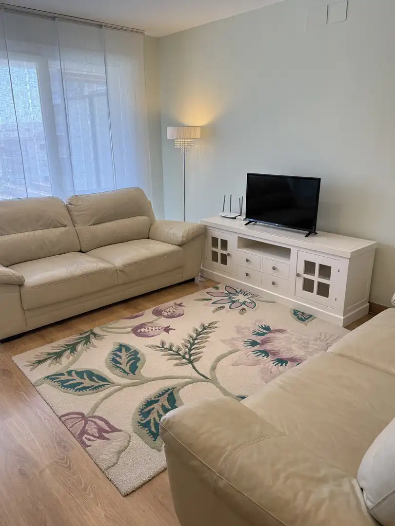 Flat for rent in Carrer Sant Joan Baptista de La Salle, 16, Centre Living room of Flat for rent in Tortosa with Air Conditioner, Heating and Parquet flooring