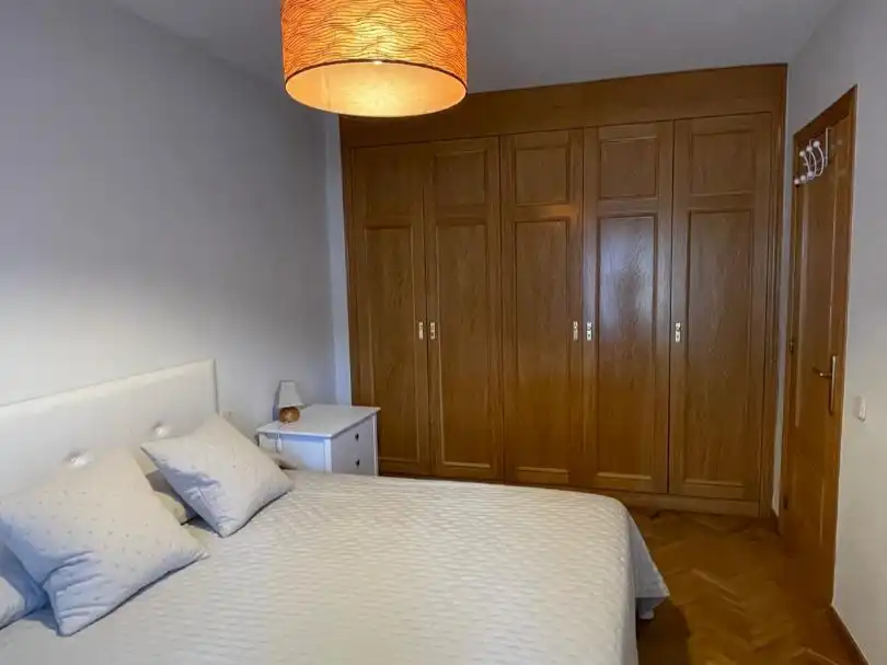 Pis de lloguer a Calle Iglesia, 24, Centro Dormitori de Pis de lloguer en Villaviciosa de Odón amb Calefacció, Terrassa i Piscina