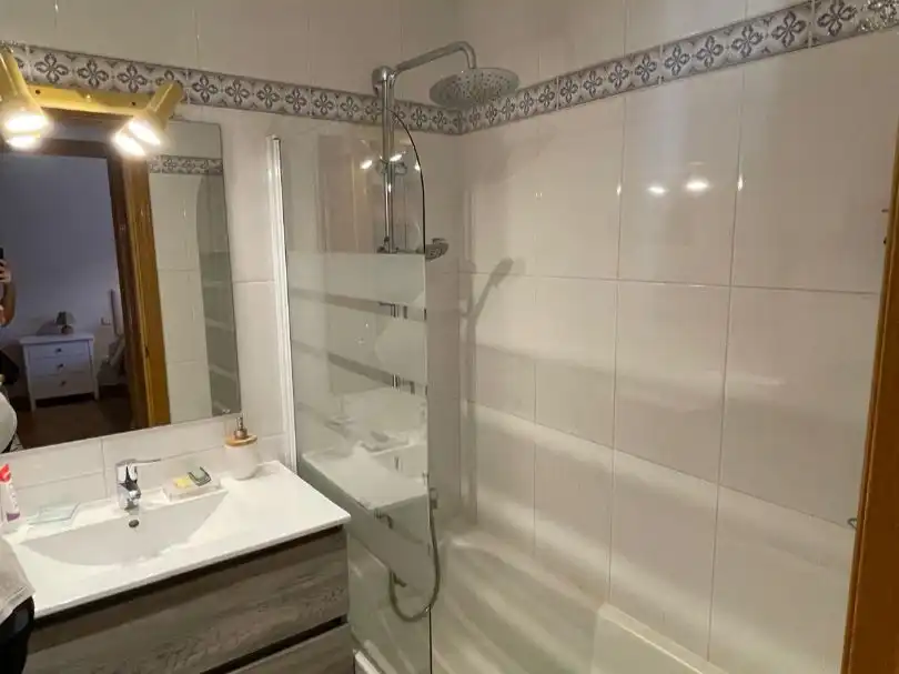 Pis de lloguer a Calle Iglesia, 24, Centro Bany de Pis de lloguer en Villaviciosa de Odón amb Calefacció, Terrassa i Piscina