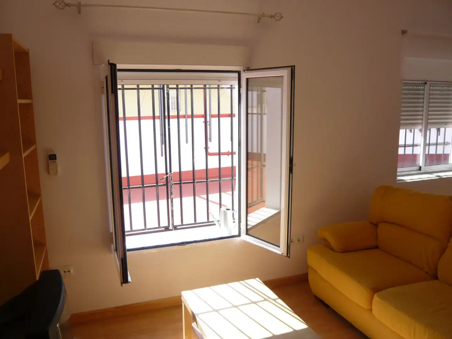 Balcony of Flat for rent in Sevilla  with Air Conditioner, Heating and Parquet flooring