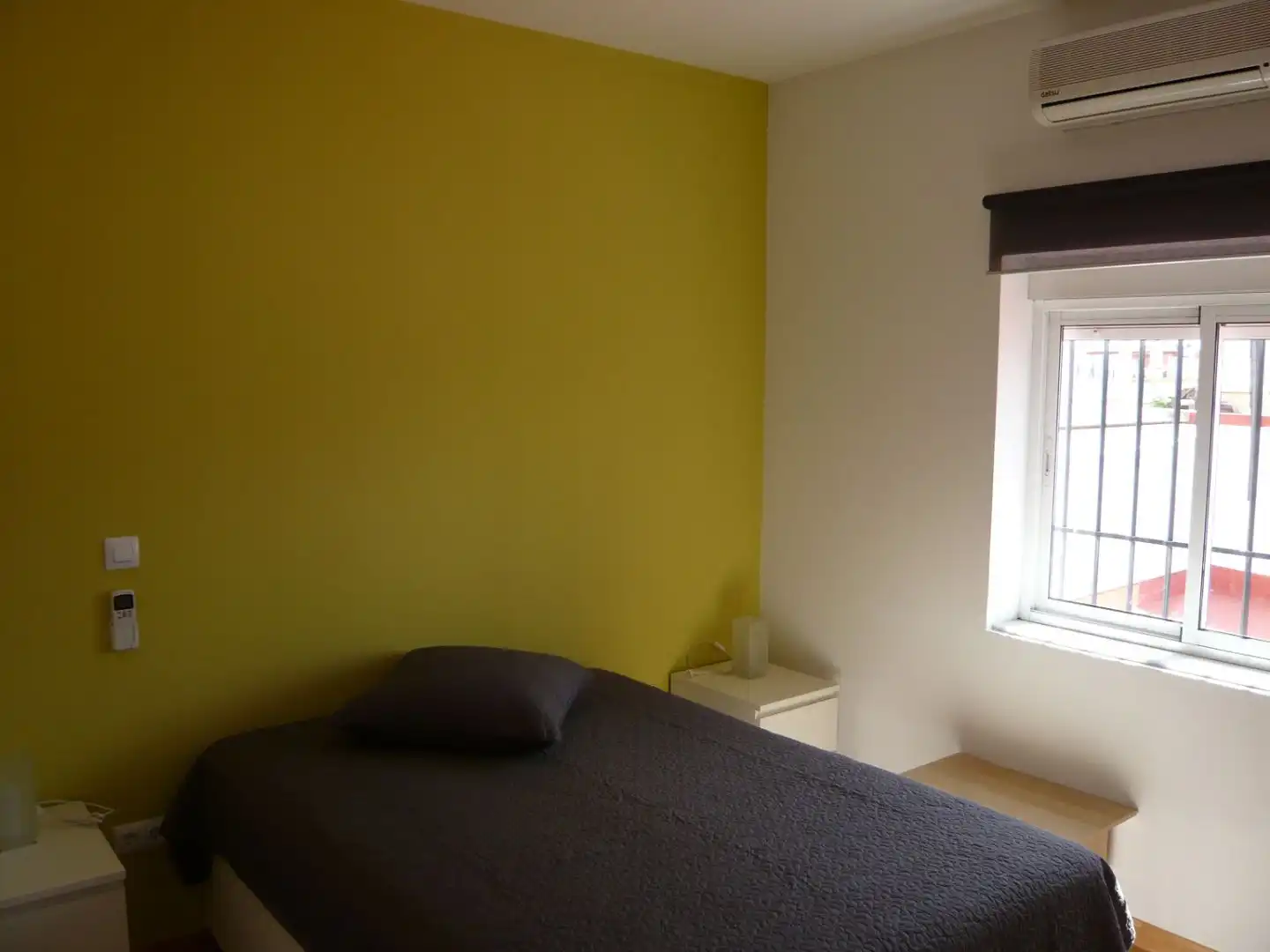 Bedroom of Flat for rent in Sevilla  with Air Conditioner, Heating and Parquet flooring
