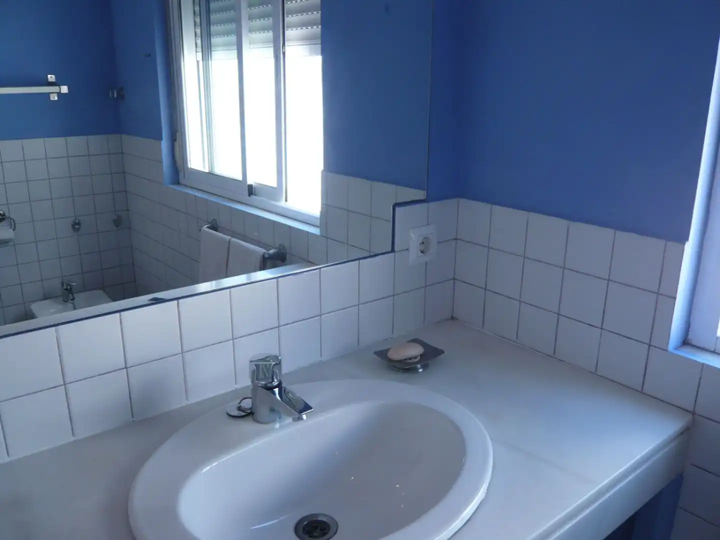 Bathroom of Flat for rent in Sevilla  with Air Conditioner, Heating and Parquet flooring