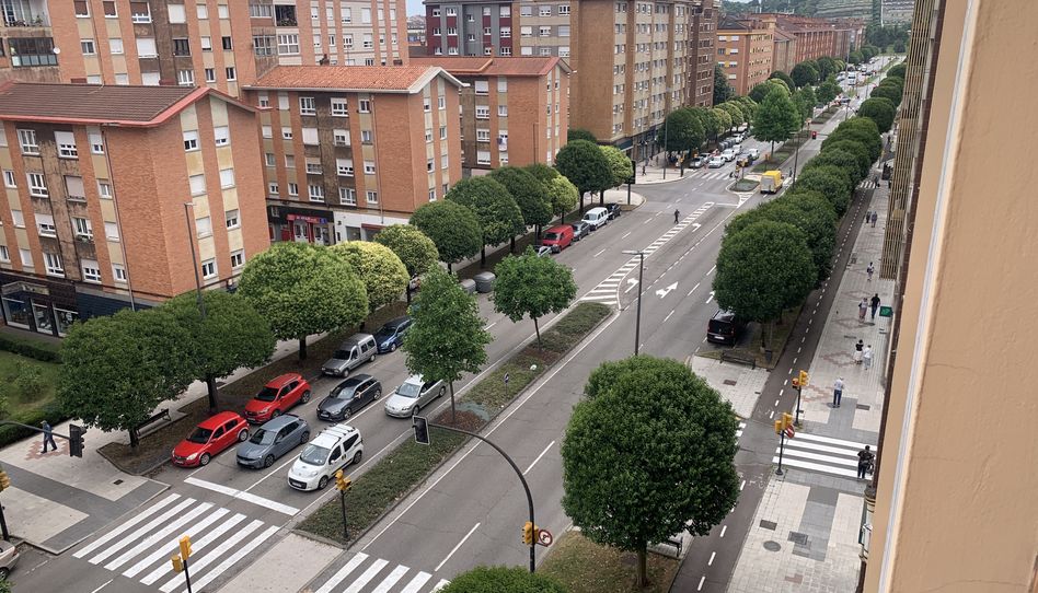 Piso en venta en Avenida de Gaspar García Laviana, 75b, Llano, Gijón - imagen 1 Foto 1 de Piso en venta en Avenida de Gaspar García Laviana, 75b, Llano, Gijón